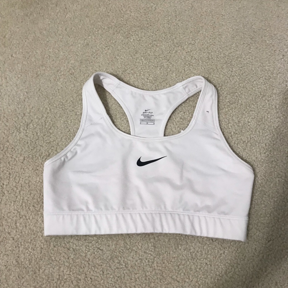 White nike sports bra